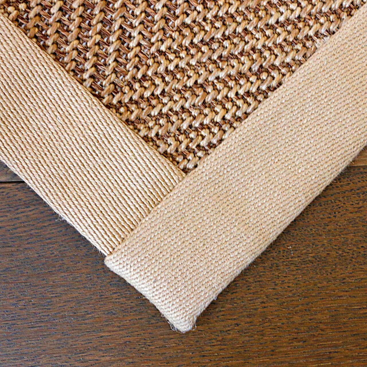 Lapped Corner & Hidden Stitch (Linen Harvest on Bolinas Curry)