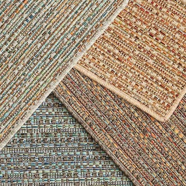 tropical tones: aqua & coral highlights evoke warm waters & sunny days