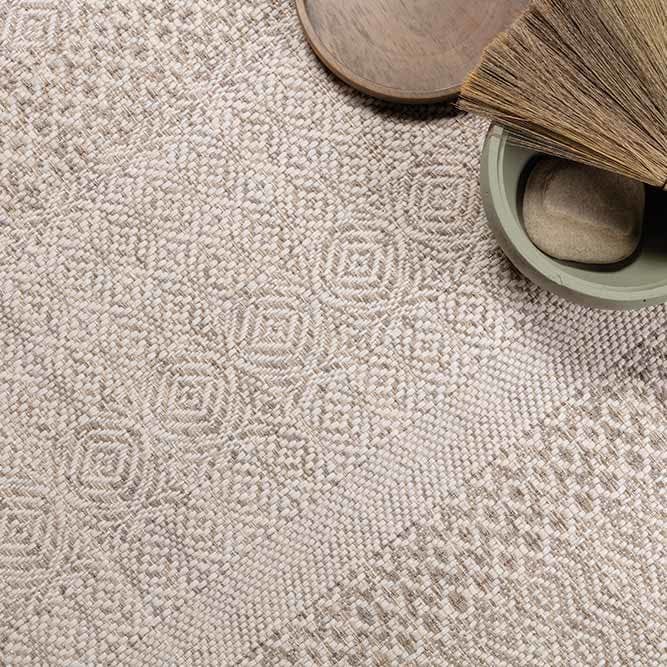 tapestry: a subtle, elegant finish for your floors (bohemian rug in color ivory)