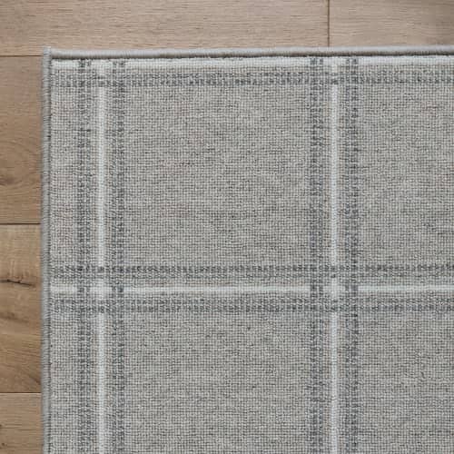 Nessie | Beige White | Serged Edge