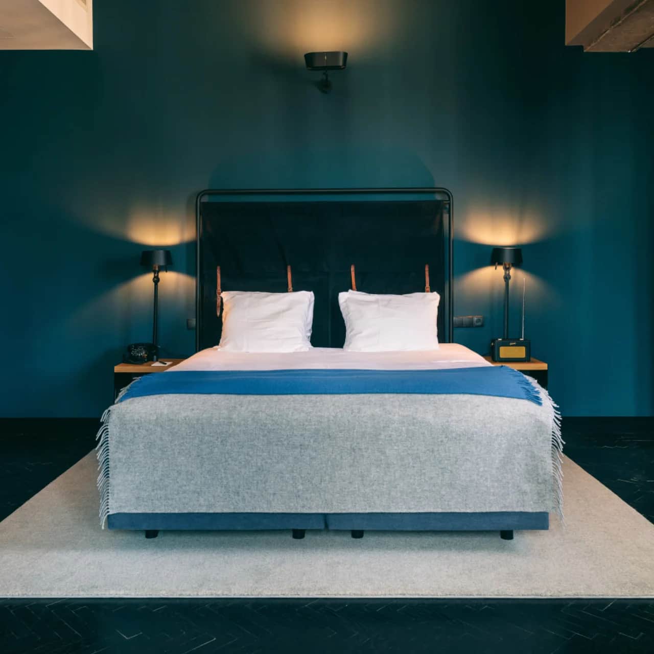 Fat Cat Silver wool rug in bedroom